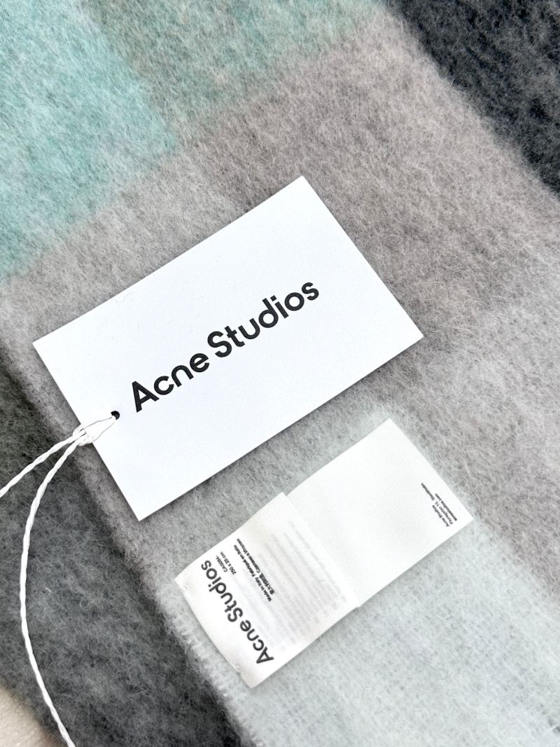 Acne Scarf